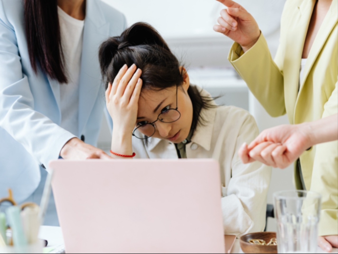 “Aku Ga Enak Nolaknya”: Belajar Menetapkan Batasan secara Sosial | Toko Psikologi